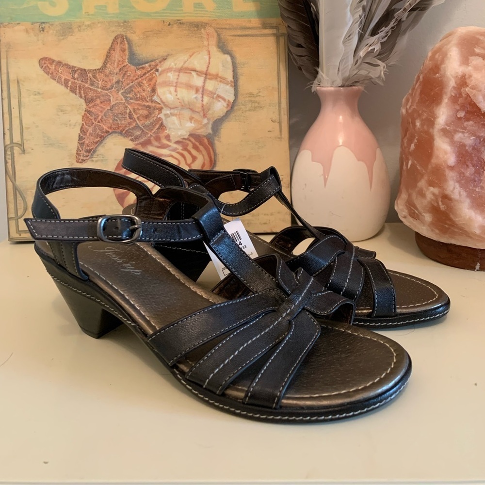 NWT Jess up sandals size 9 black - Picture 2 of 7